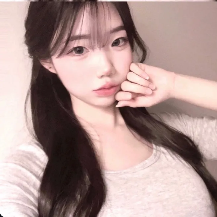 @_xyw8