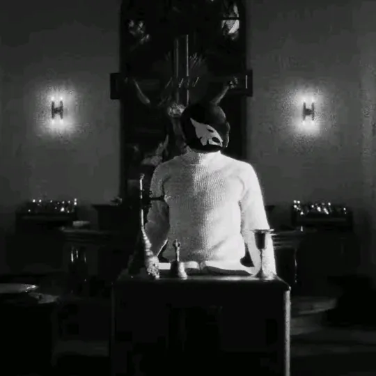 @adamy_ir