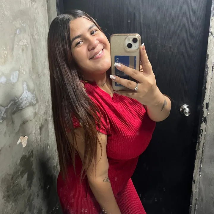 @adrianagomez403