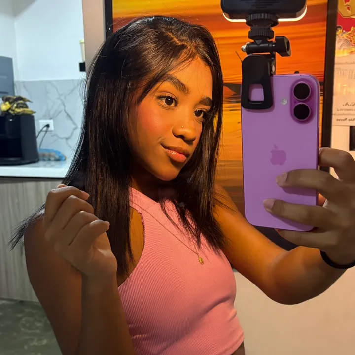 @sharlothe_