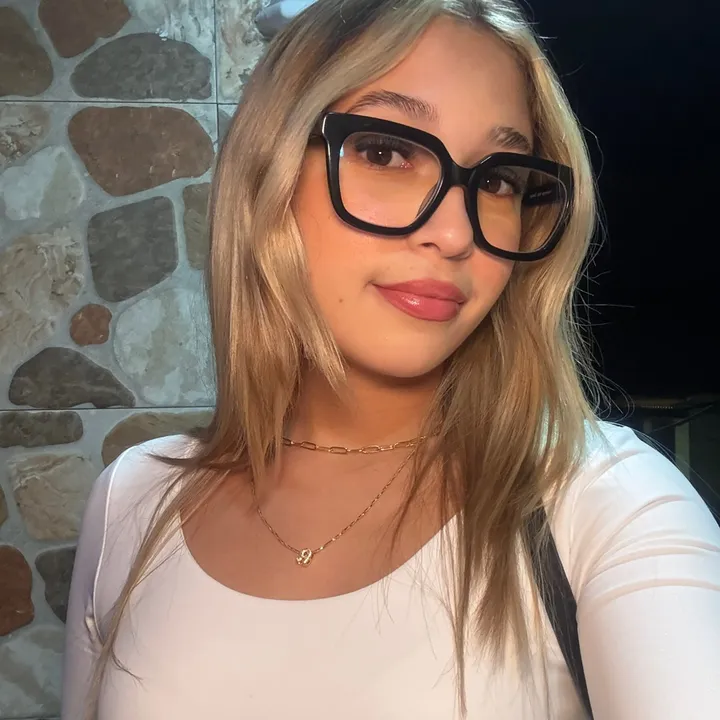 @risbelys_