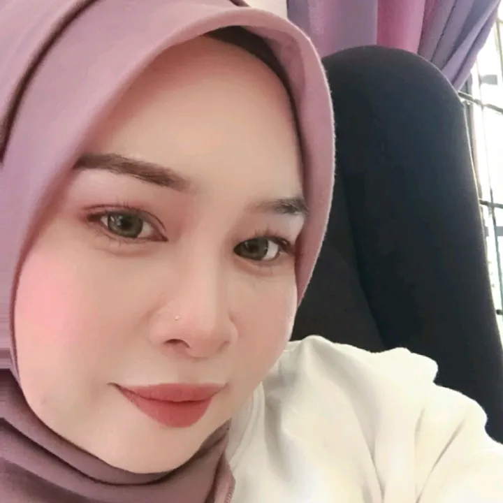 ena_khalisya6122