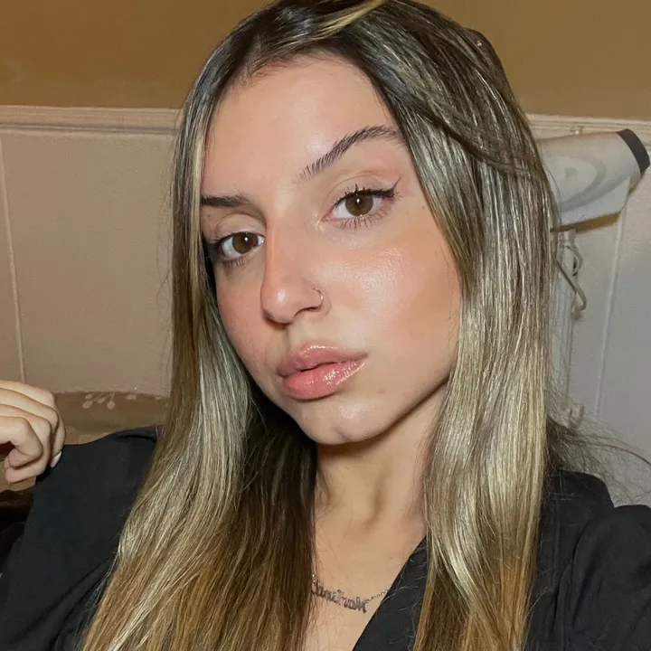 @martinaperrone4