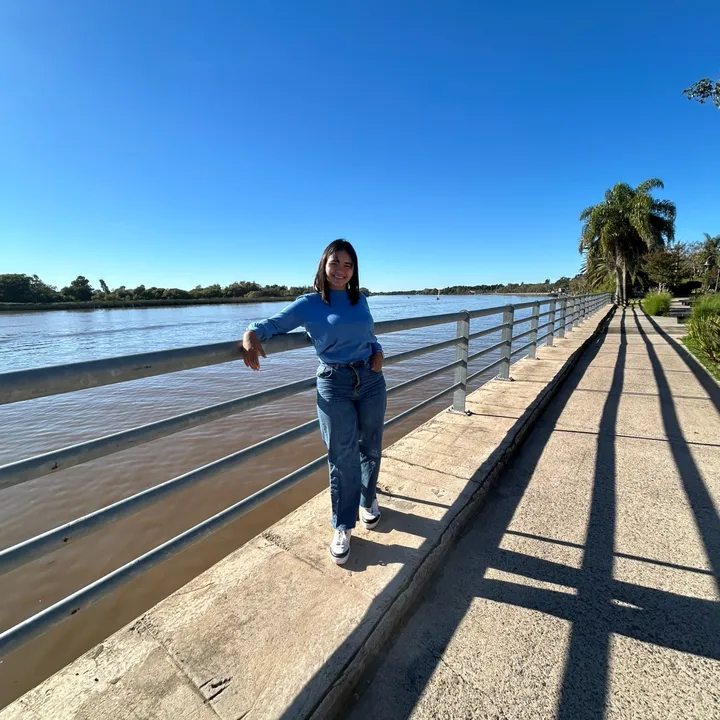 candiaparedesmonica