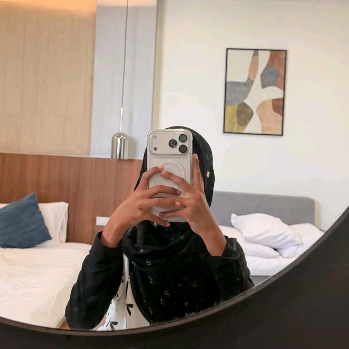 @nik.kamila