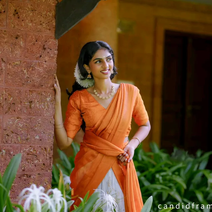 devikaaaa2042