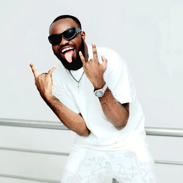 shegz_mighty