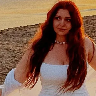 elenka.fox