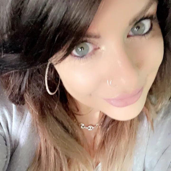 crissyvee2121