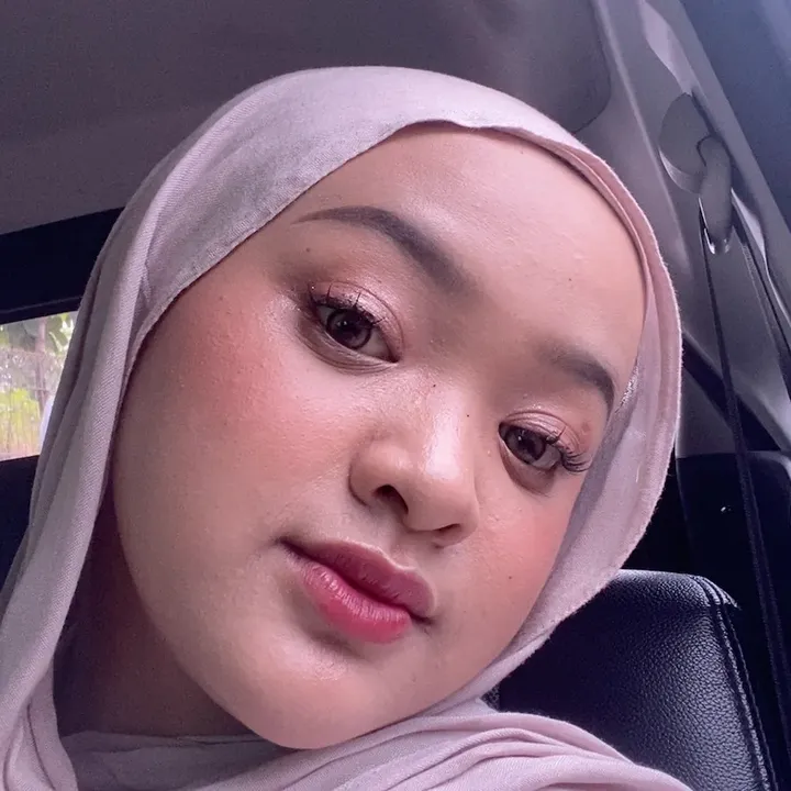 r0yalsister