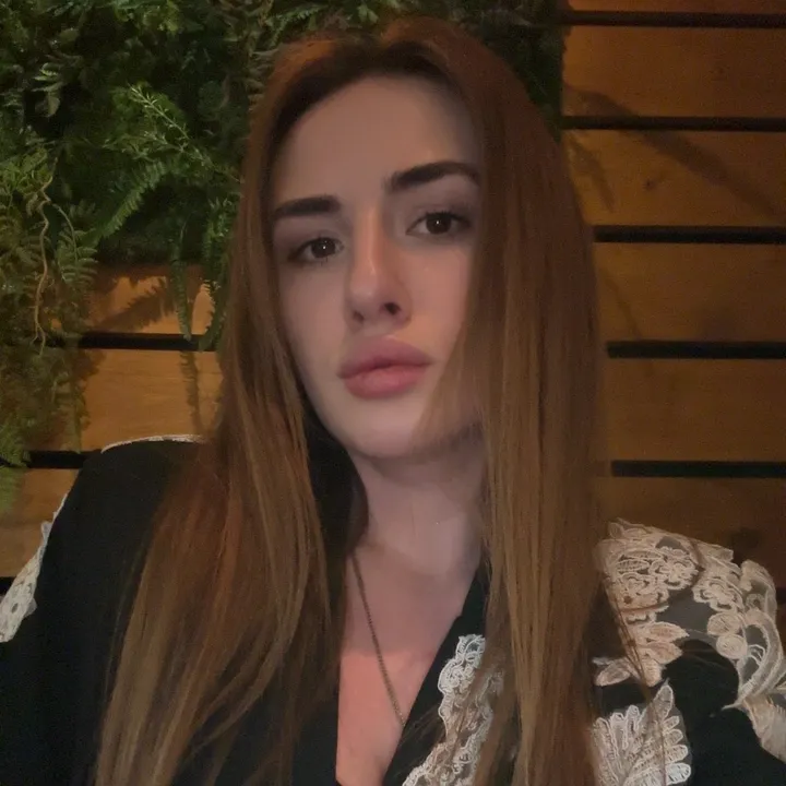 @arusik_00