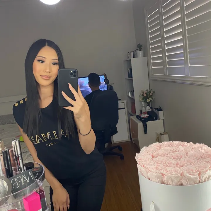 @tinalao_