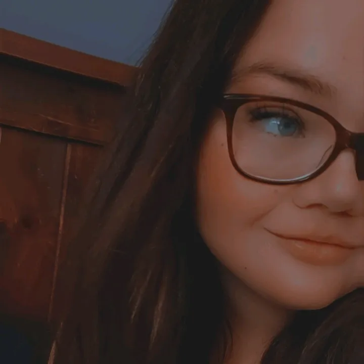 @authorstephmacca