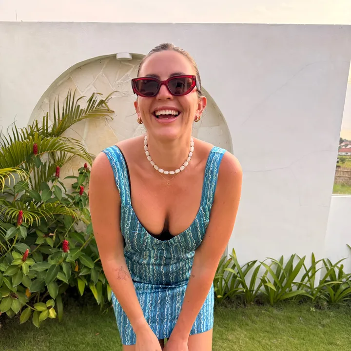 sarah_falls_