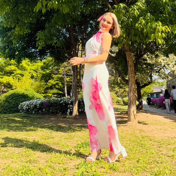@chettry__rose