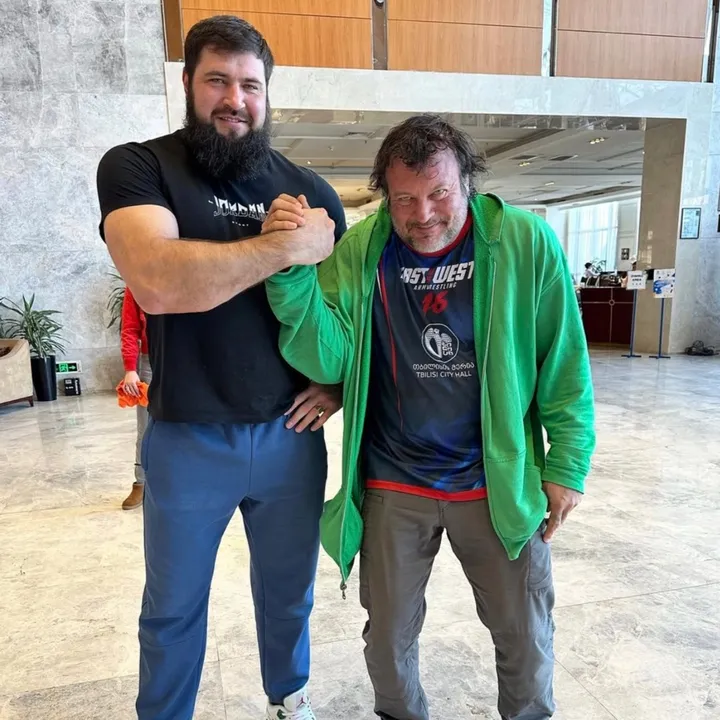 saganashvili_zeus