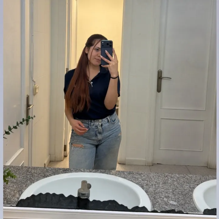 taniaroman03