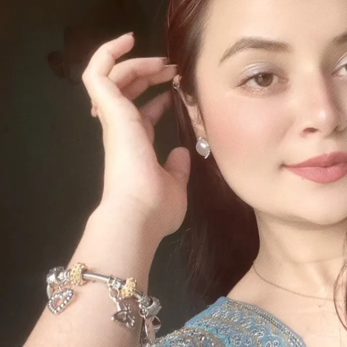 @shristi_ayer
