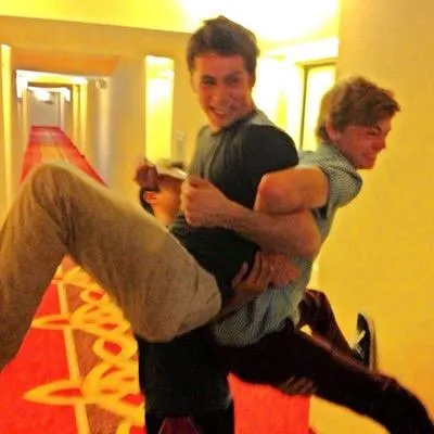 @_the_gladers_