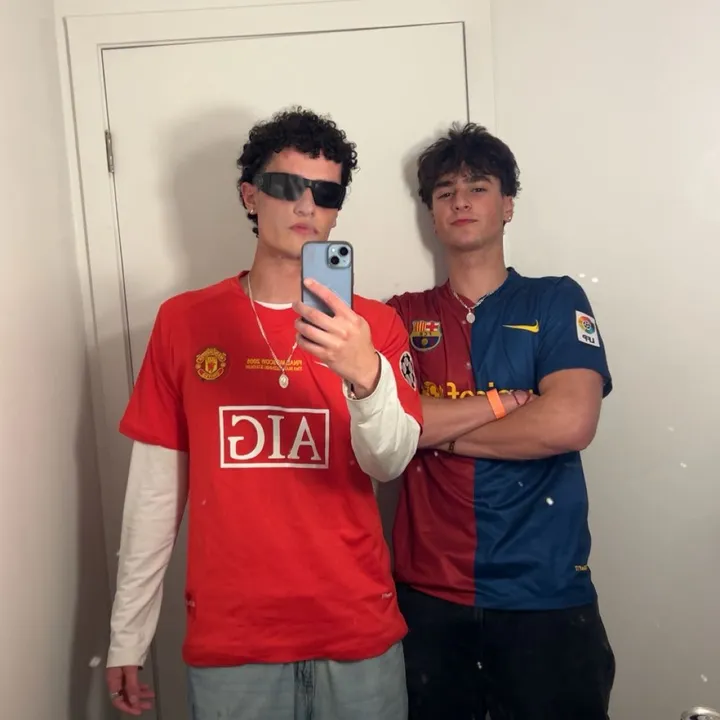 @curlyboialejo