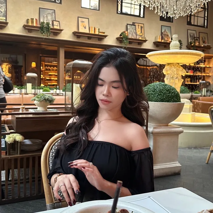 @kezia.frederica