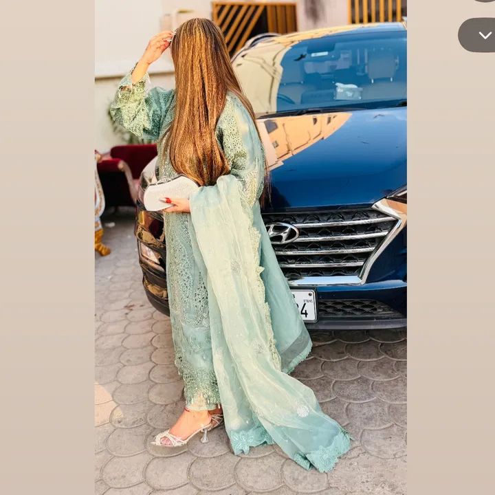 mrs_faris_810