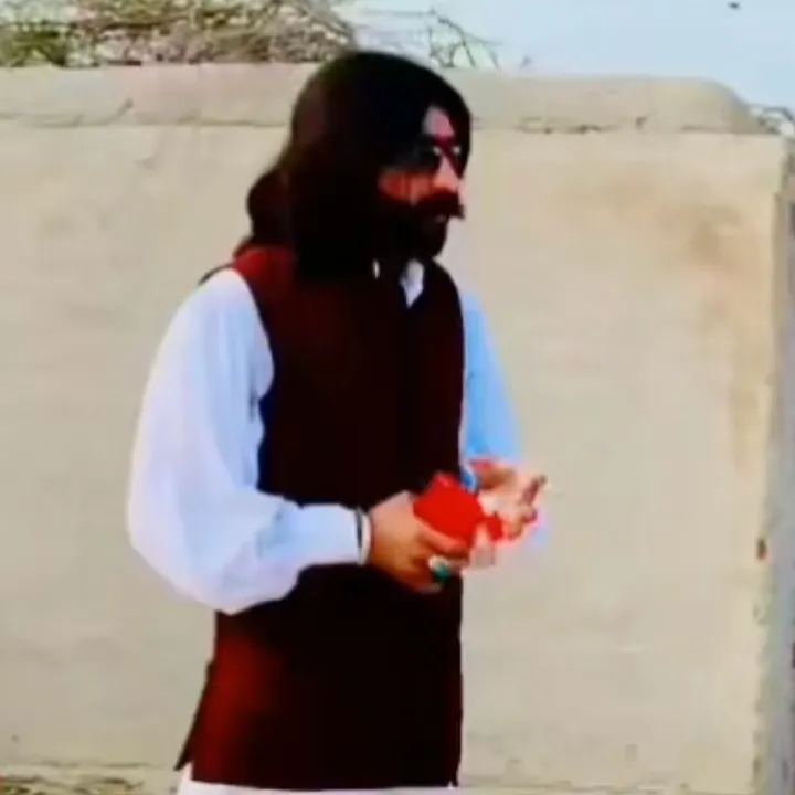 @raisaqlain0