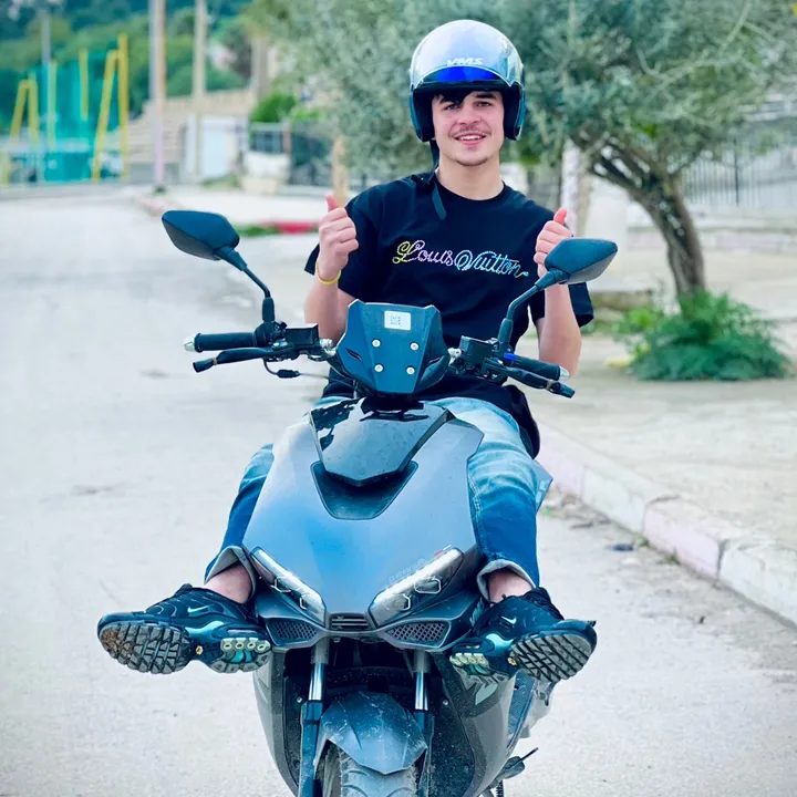 moukit__