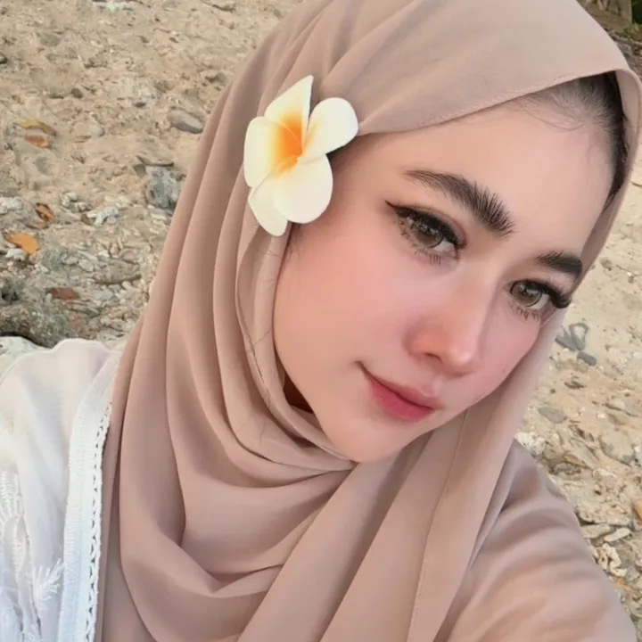@www.tiktok.com.leni
