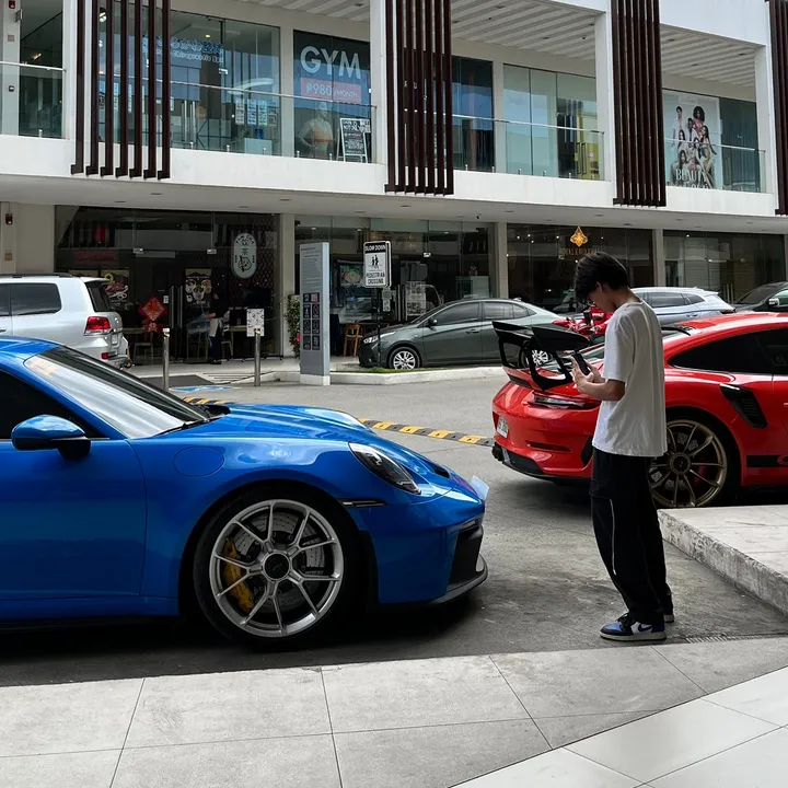@zachh.carz