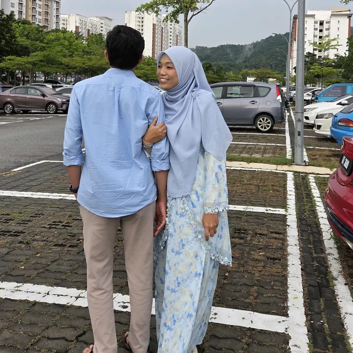 @ezahtyrosli