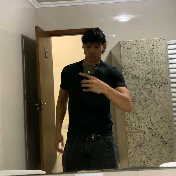 @.adriano.01