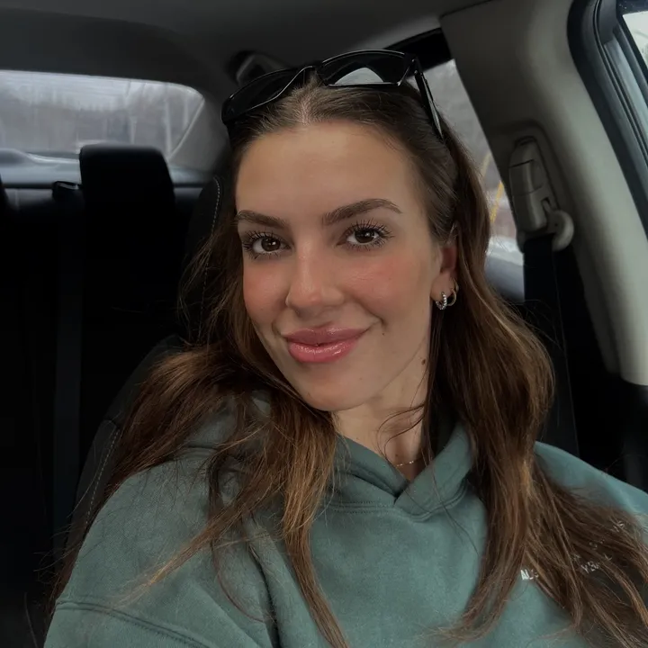 hollyycamer0n