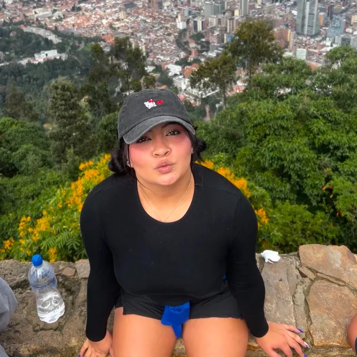 angie_.gomez