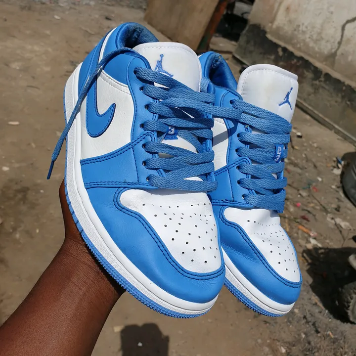 jarulygotsneakers
