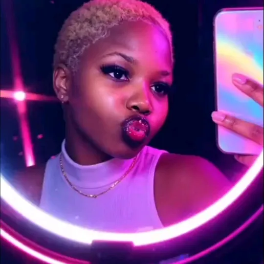 @buhle1202