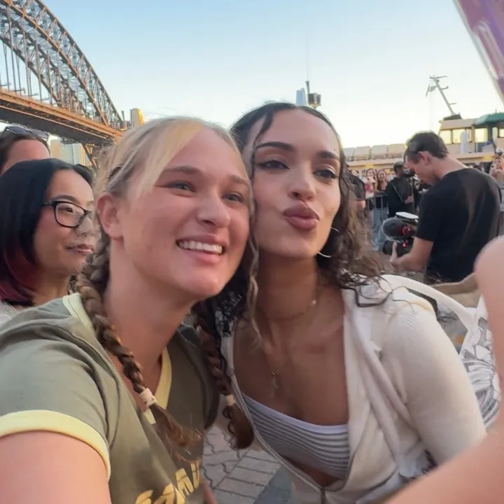 livhughesss_