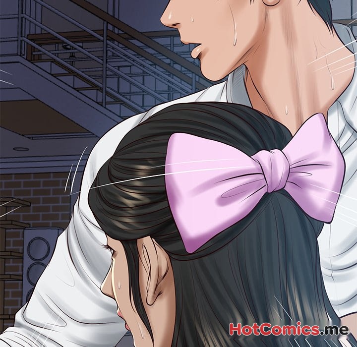 Extremely Rich Family - episode 49 - 11