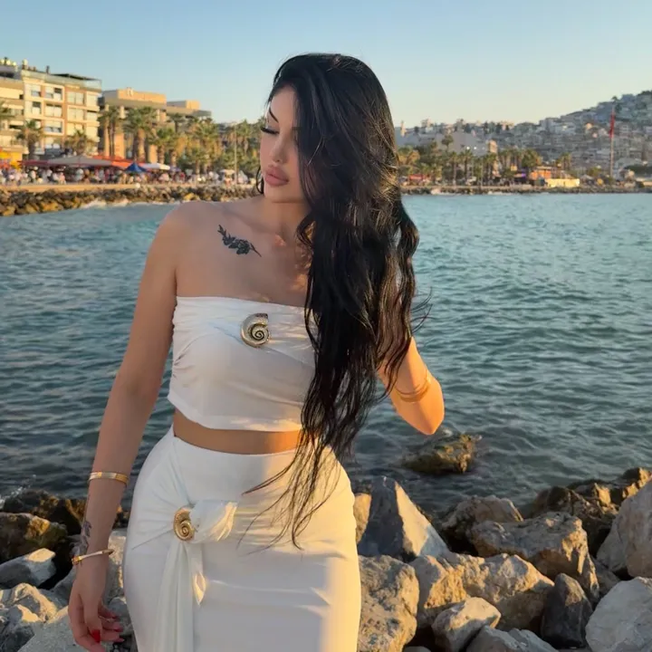 @zeeyynep47