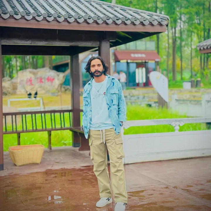_ali_abbas_khan