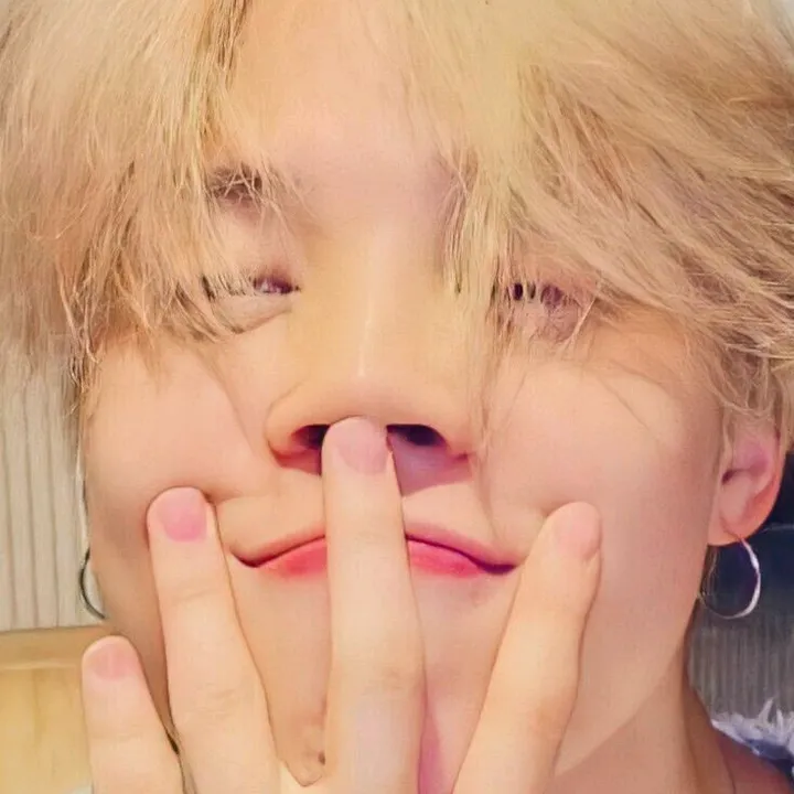 itz.cassy._.army