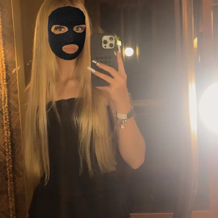 @nika_blondeee