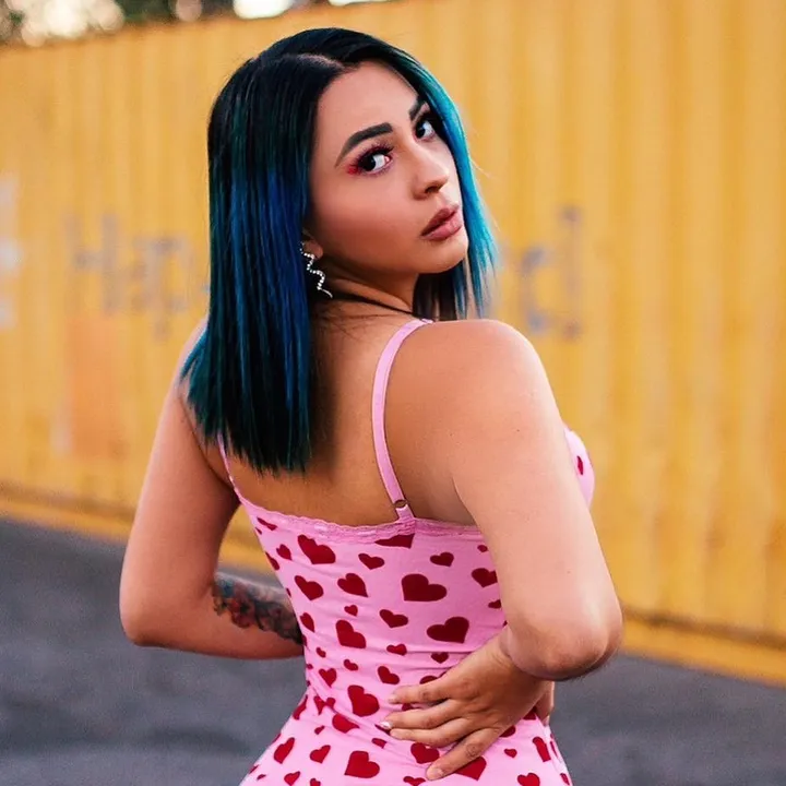@karenbustillosg