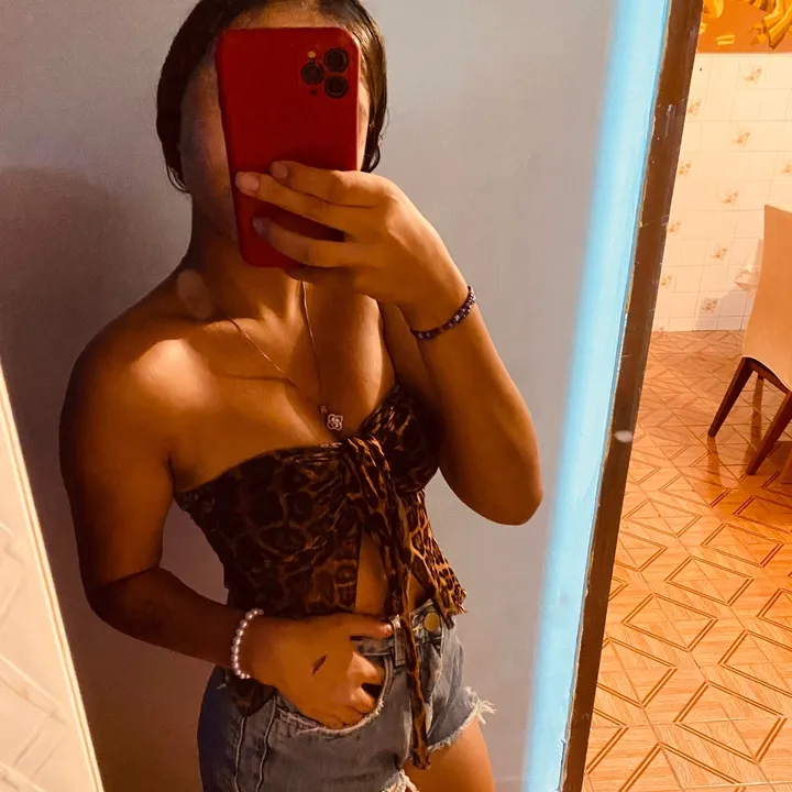 @julia_moreiira3
