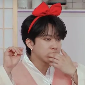 @vividebinnie