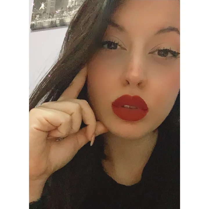 @_.melyr._