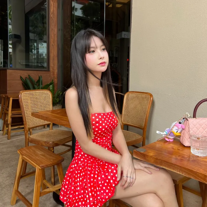 @avamama_