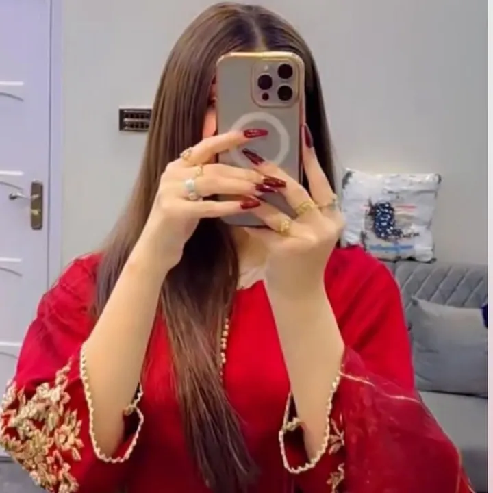 sareena_queen1