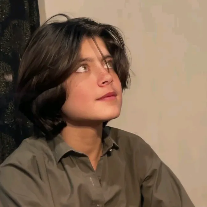 alikhan__.75