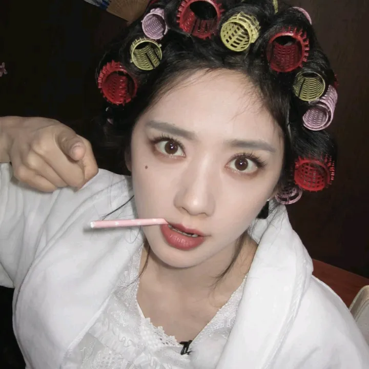 violaanggraini03